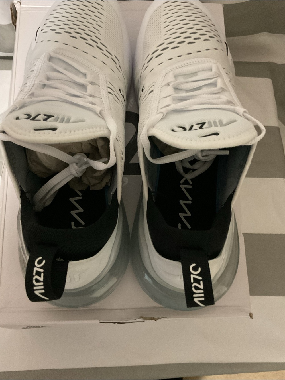 Nike Air Max270 “White-Black” Men’s 11.5/Women’s 13 Brand New w/Damaged Box #105 - Picture 5 of 7